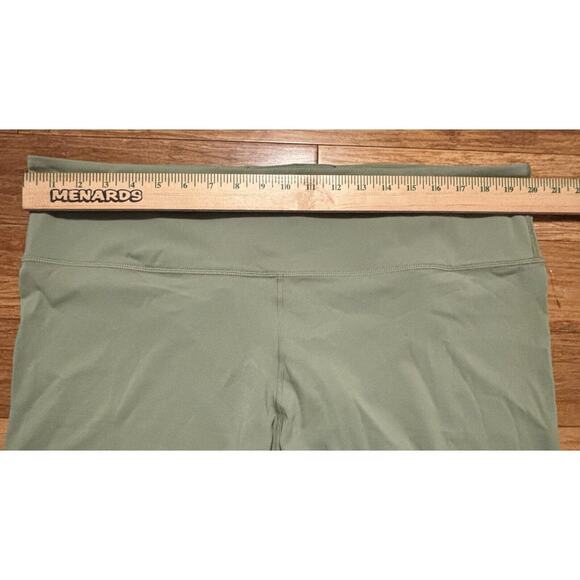 Athleta Ultimate Stash Pocket 7/8 tights Eucalyptus Green Size 3x NWOT Gorpcore - Picture 4 of 5